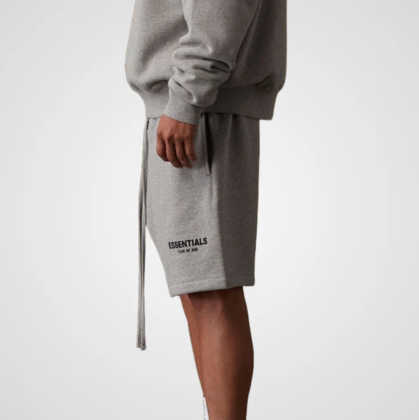 FEAR OF GOD ESSENTIALS SHORTS (SS22)